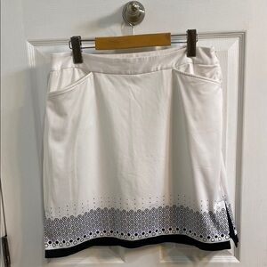 Callaway Golf Skort White and Black Women’s Size 10 Polyester Spandex Pockets